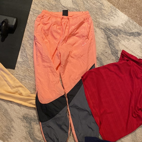 Nike 8 piece bundle😊 - Picture 6 of 9